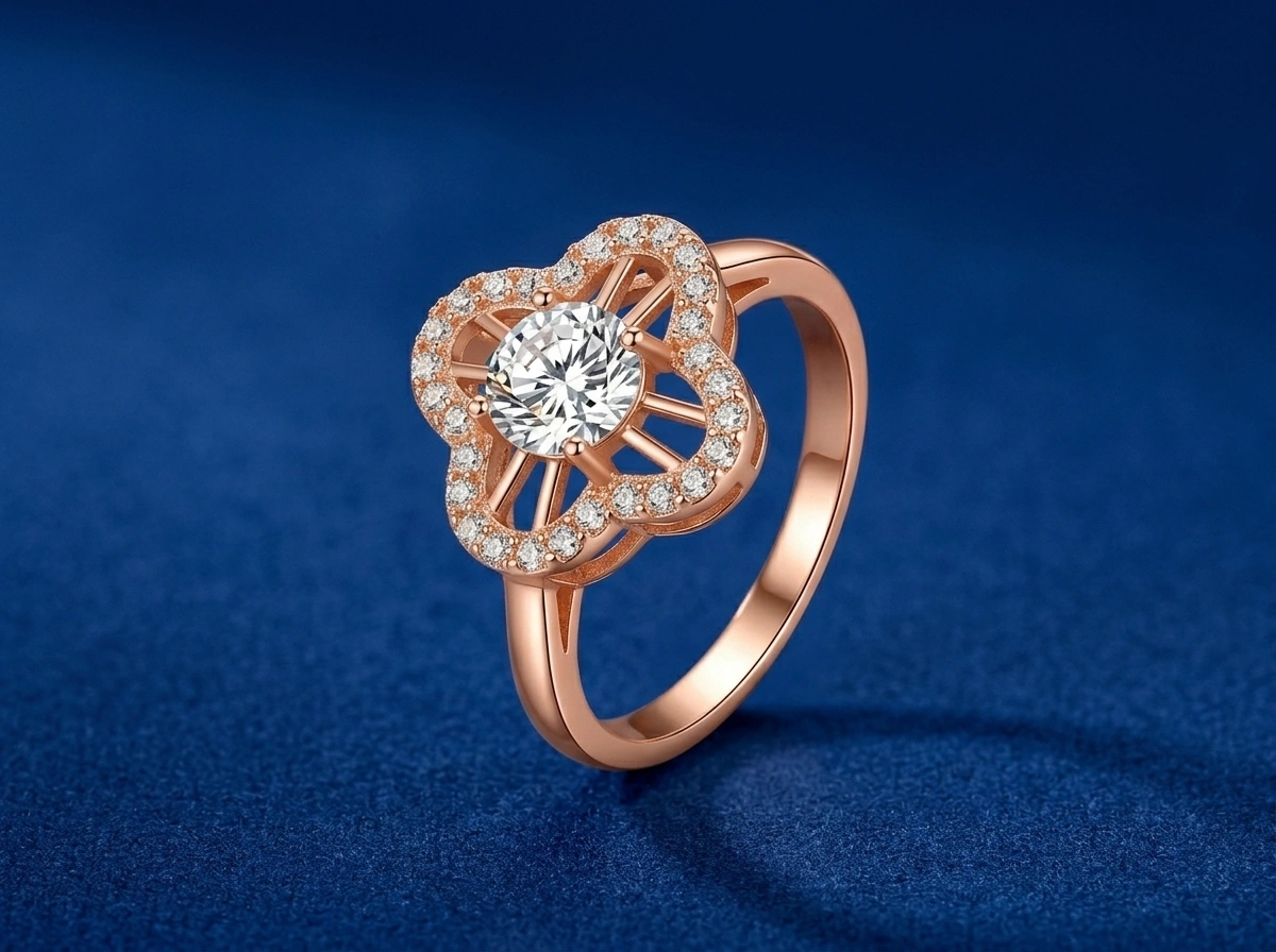 Luxury Rose Gold Plated Clover Jewelry Set (Ring, Pendant Necklace & Earrings)