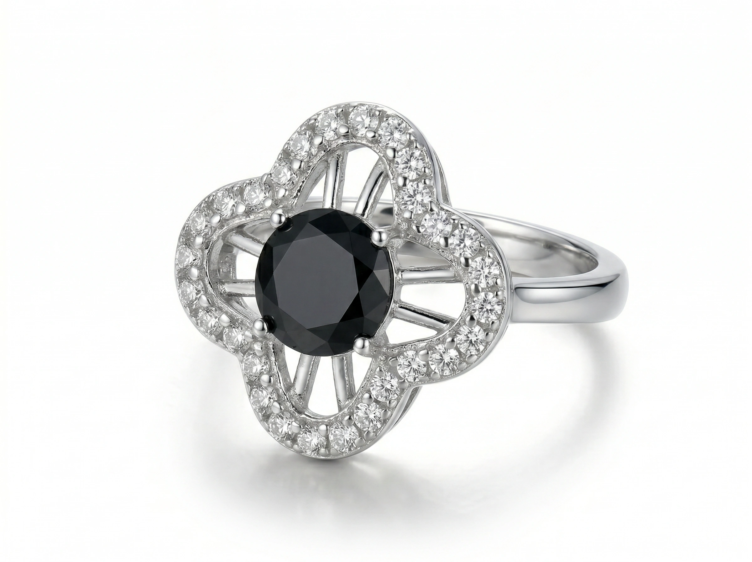 Luxury Silver Plated Clover Jewelry Set with Black Stone (Ring, Pendant Necklace and Earrings)